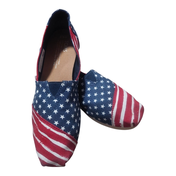 Toms Classic Alpargata Red and White Canvas‎ Slip On Flats Sz 6.5 - Picture 1 of 5
